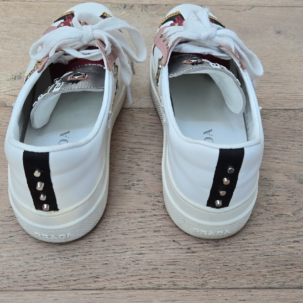 Trendy White and Pink Women's Sneakers - Picture 3 of 5